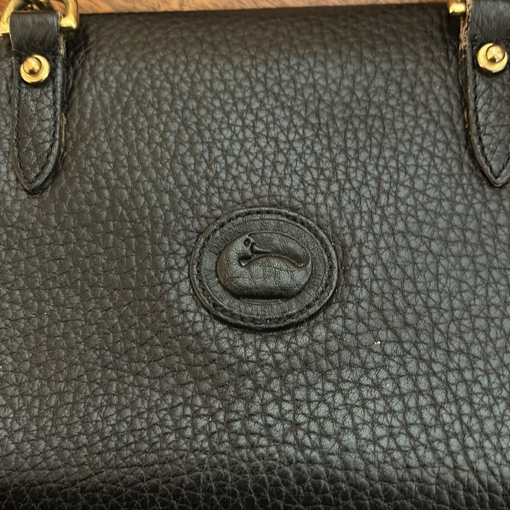 Dooney & Bourke Crossbody Front Closure Bag with Detatchable Strap - Picture 5 of 10